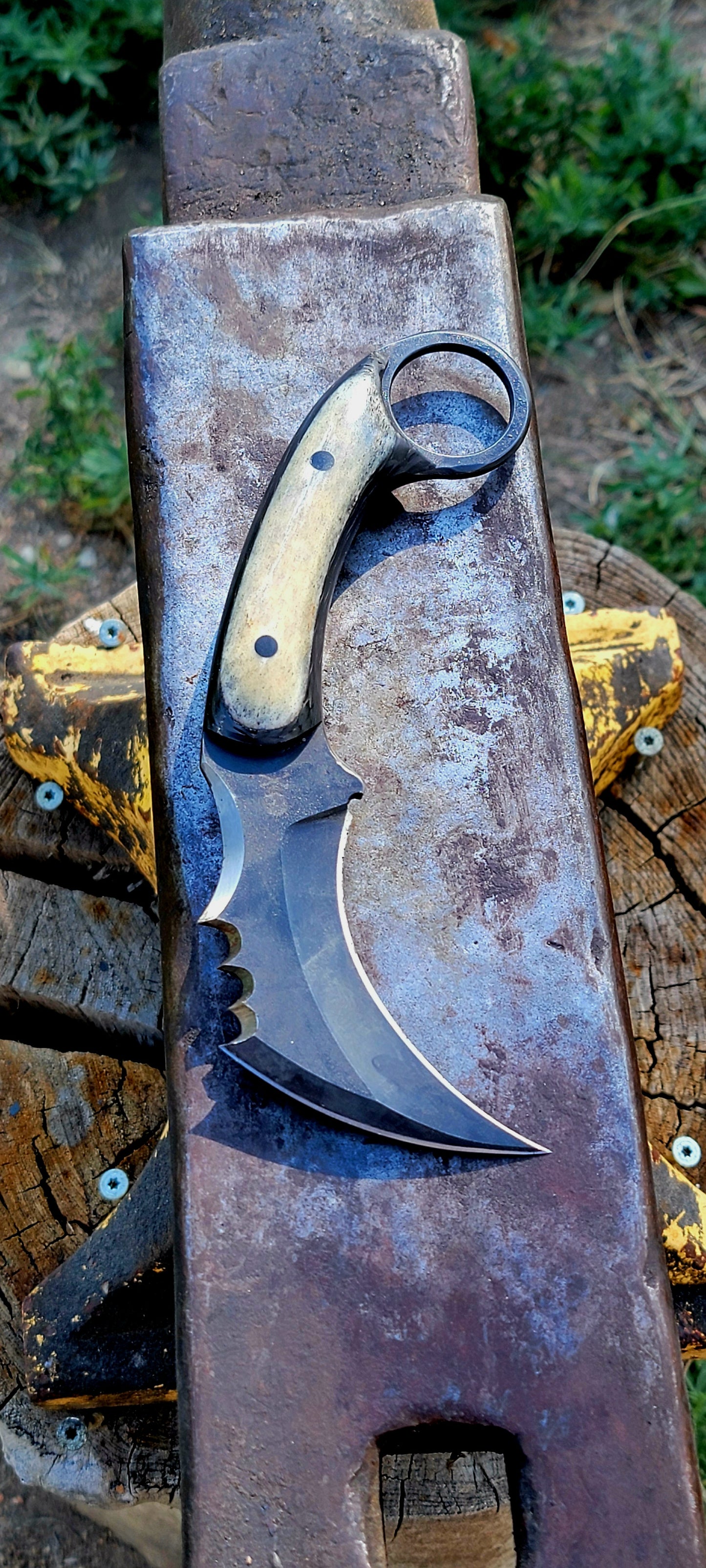 Custom Venom Karambit
