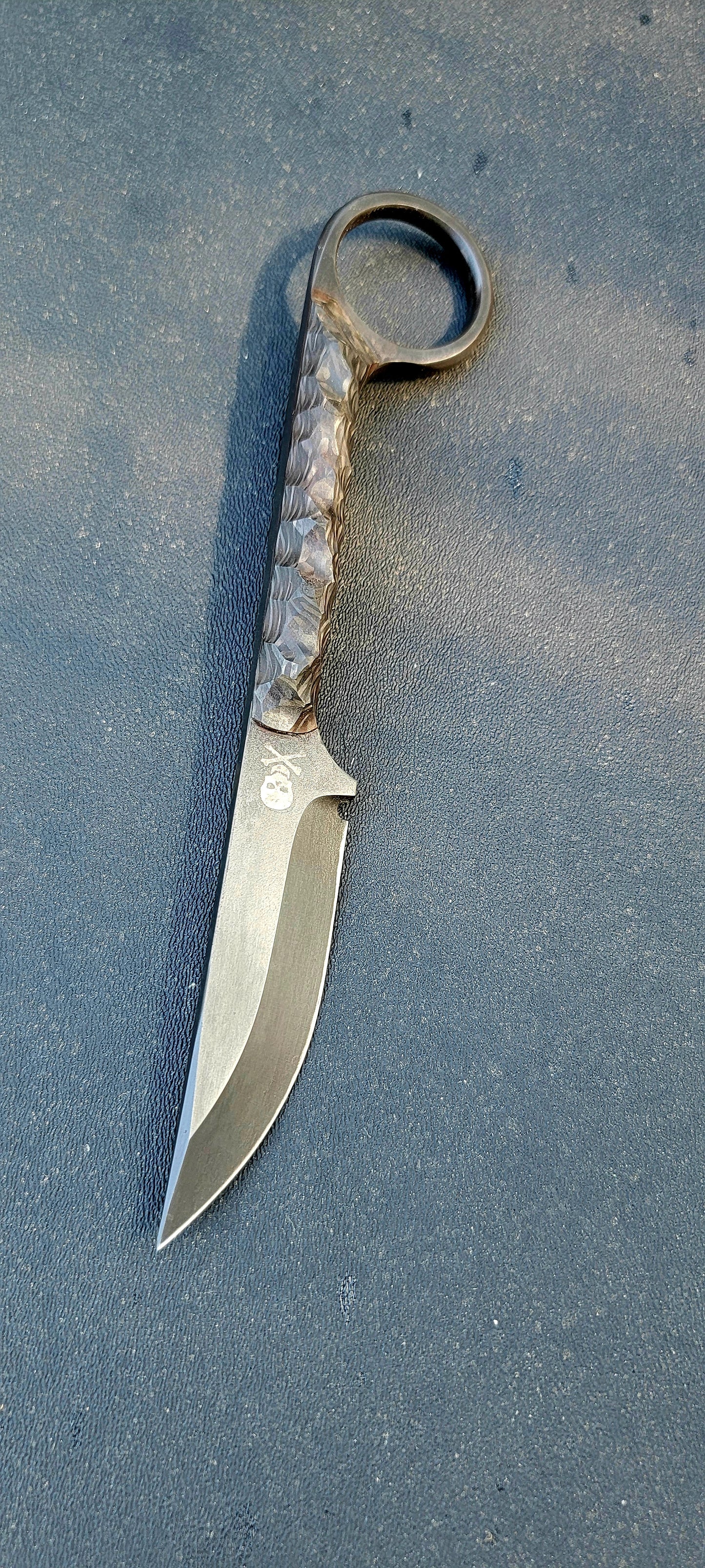 Drop point Backup Blade black