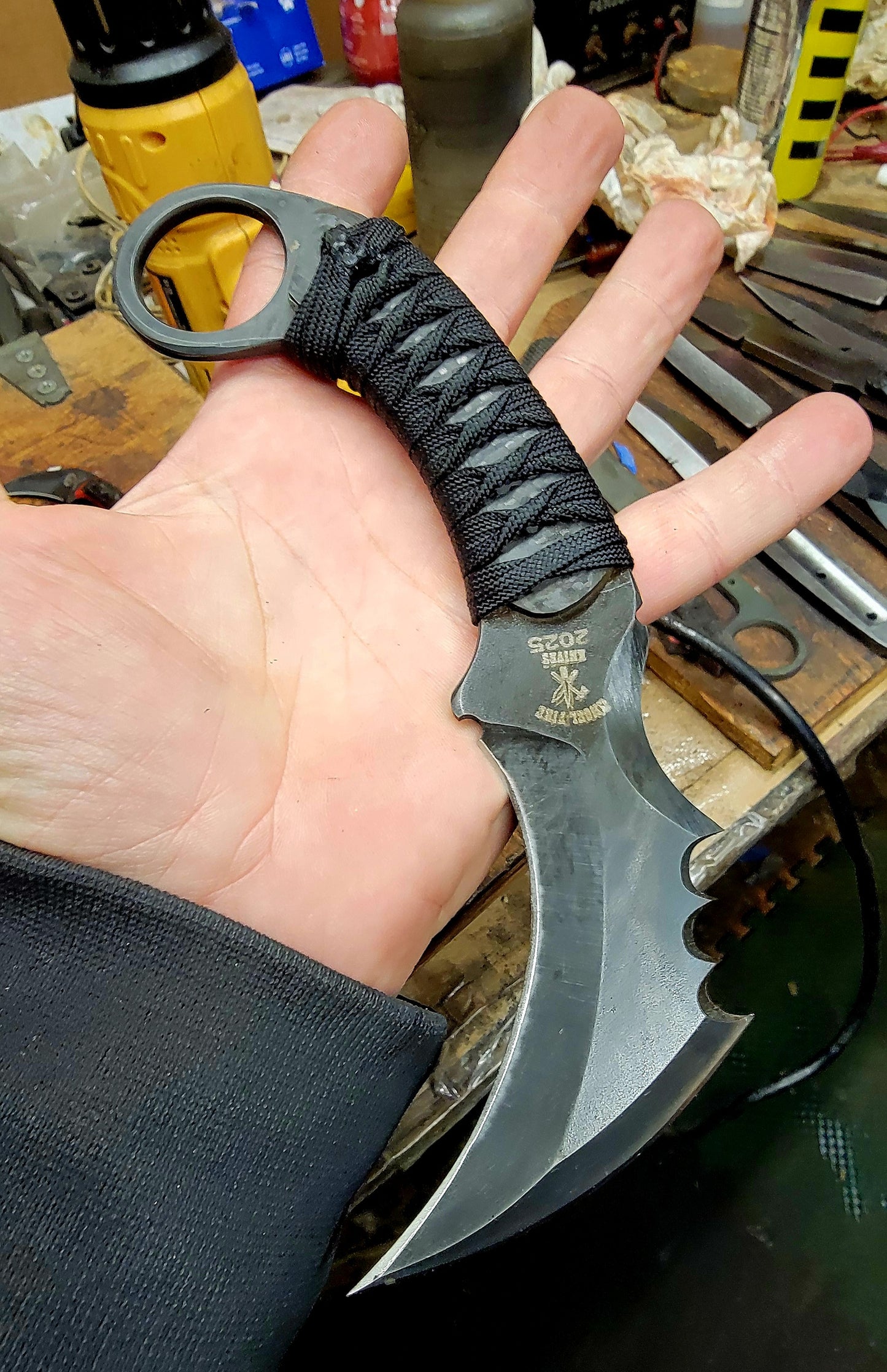 Venom Karambit
