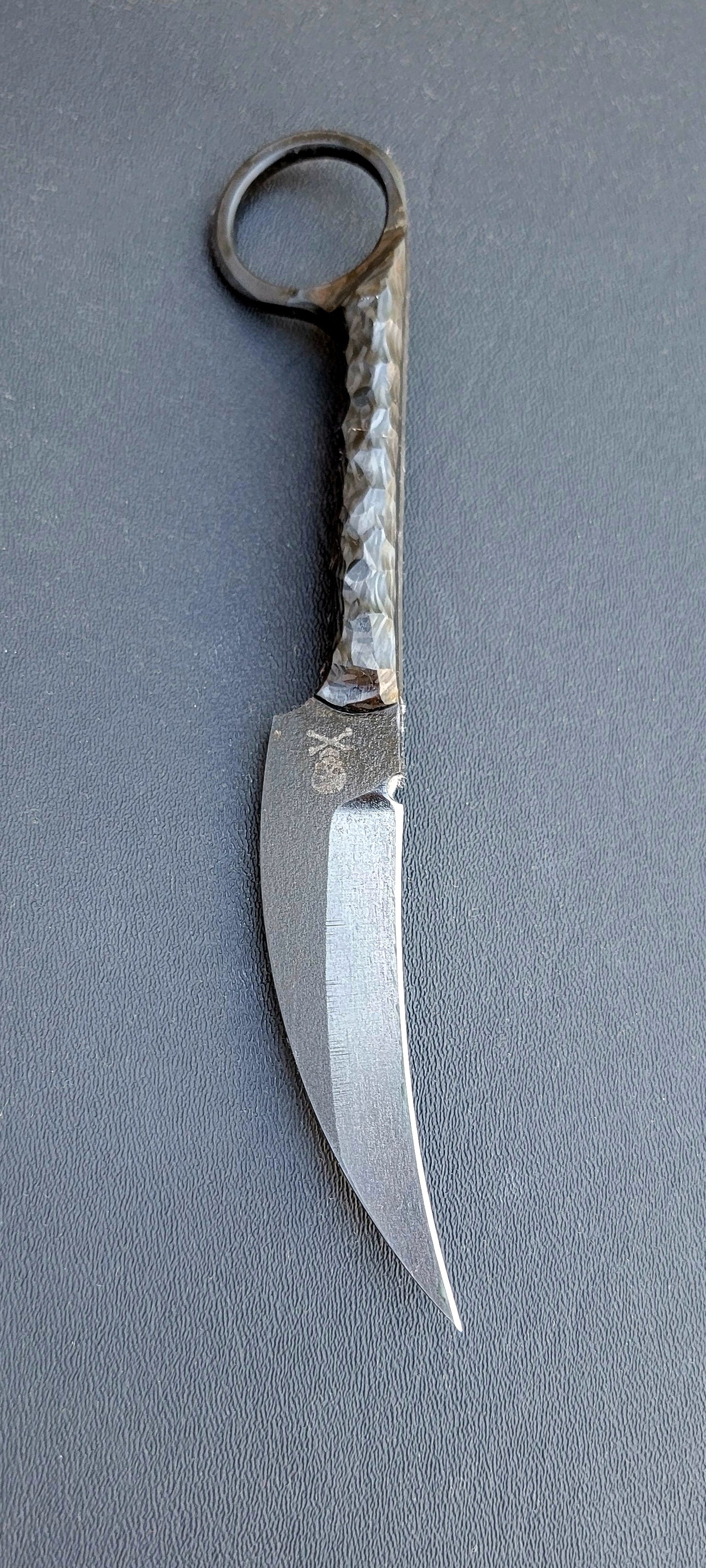 Single-edged Raptor Backup Blade