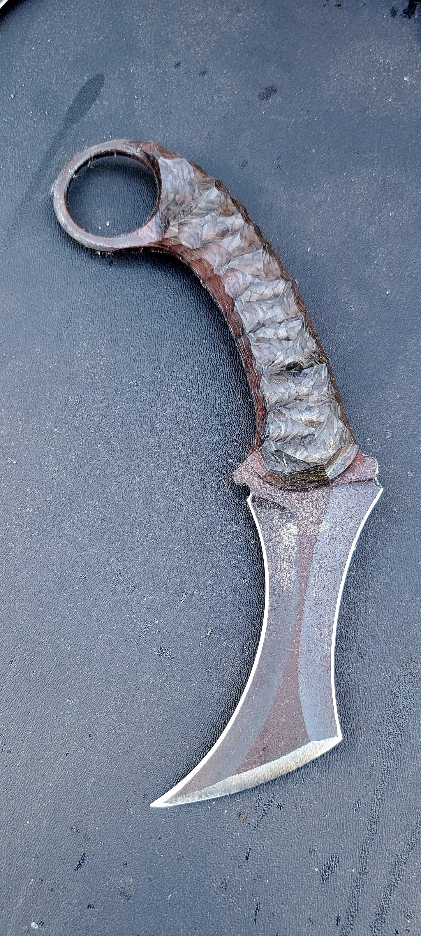 Hell-Razor Carbon Fiber
