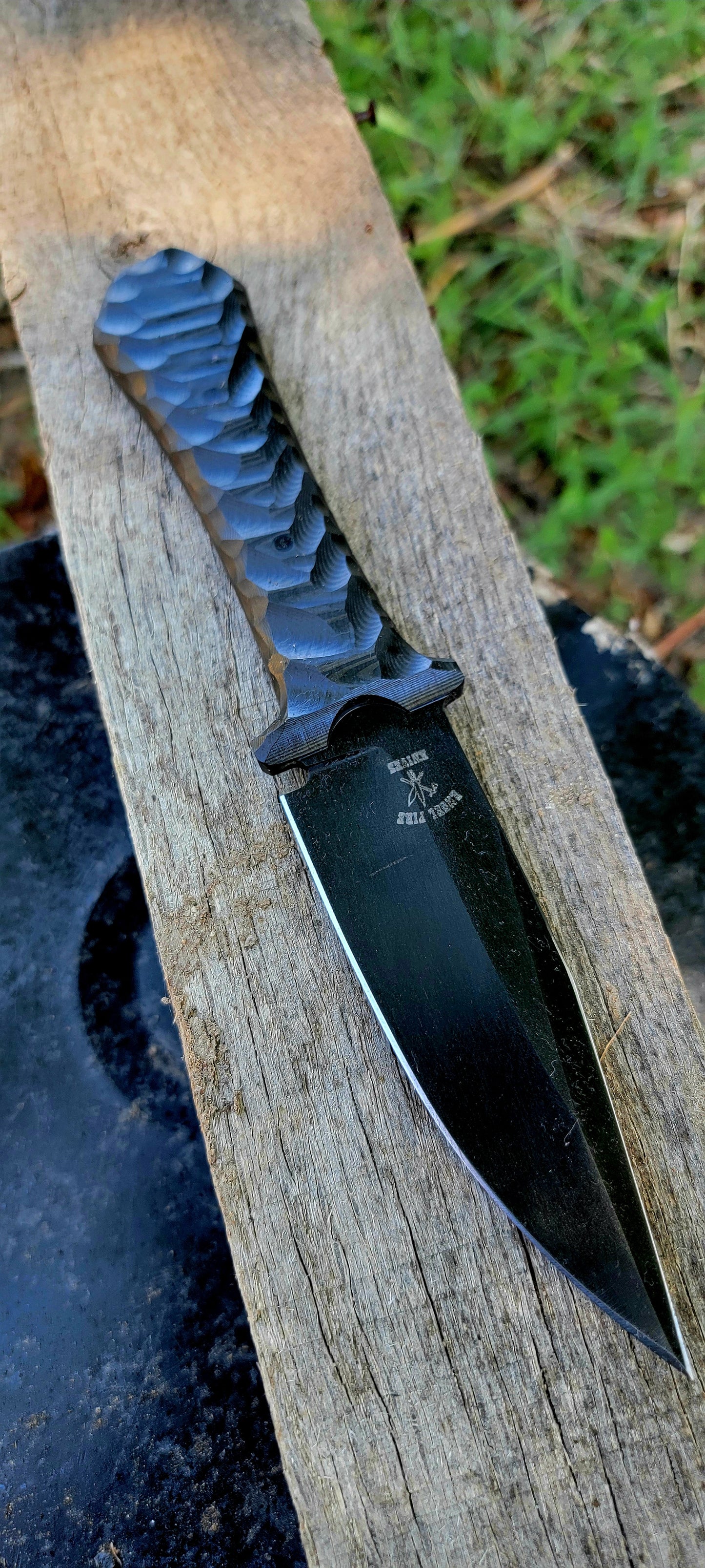 Vest Bowie Textured Carbon Fiber