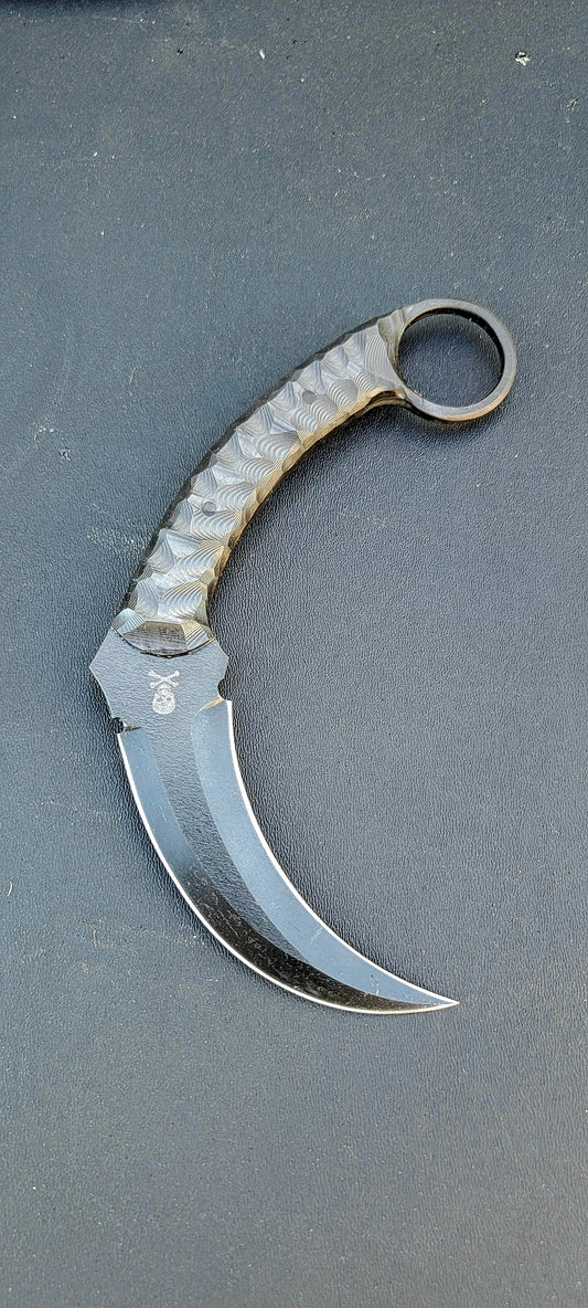 Guardian Karambit carbon fiber